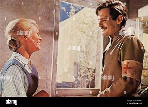 Doctor Zhivago 1965 Mgm Film With Omar Sharif And Julie Christie Stock