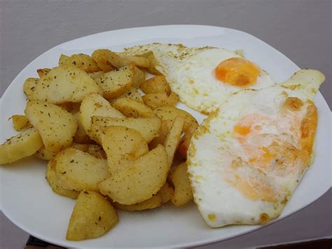 Luzmary Y Sus Recetas Caseras PAPAS FRITAS Y HUEVOS FRITOS EN CECOFRY