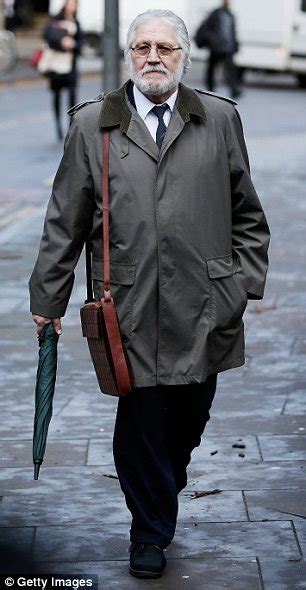 Dave Lee Travis Takes To The Stand Over Sex Allegations Daily Mail Online