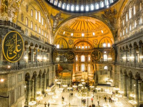 7 Things To Do Near The Anicent Sight Of Hagia Sophia Istanbul