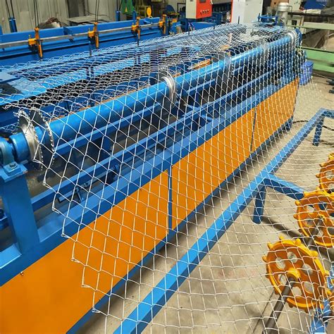 Manual Operated Chain Link Fence Making Machine Diamond Fence Mesh