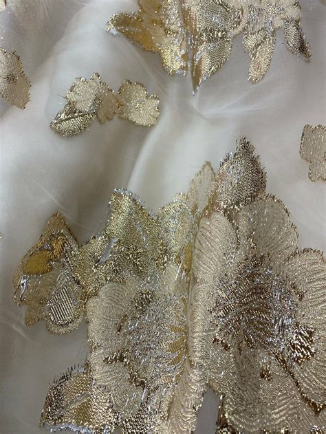 Pin By Zahavou On Art Cours Wedding Dress Fabrics Golden Wedding