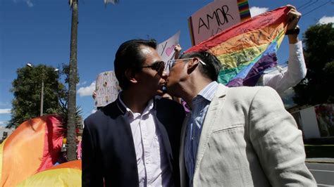 El Matrimonio Gay La Medida Que Permiti Una Dr Stica Ca Da De Los Suicidios Entre Los