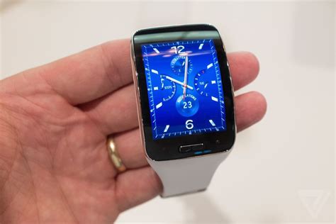 Samsung Gear S Wearing The Most Powerful Smartwatch Yet Artofit