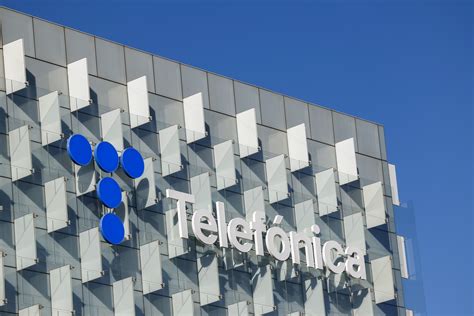 Telefónica encamina la negociación del ERE antes de la irrupción del