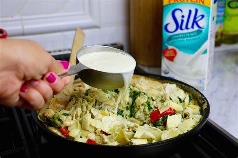 Vegan Spinach Artichoke Dip With Roasted Red Peppers Whitney E Rd