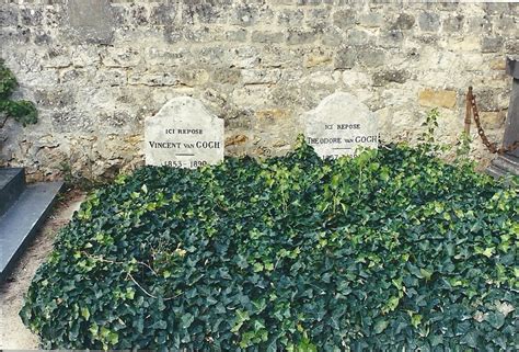 Grave stones of Theo and Vincent Van Gogh in Auvers, France | Theo van gogh, Auvers-sur-oise ...