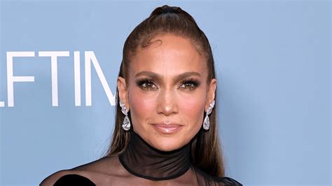 Jennifer Lopez Reflects On Painful” Break Up With Ben Affleck And