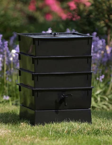 Worm Factory Vermicomposting Stackable Composting Bin Clean Air Gardening