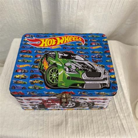Hot Wheels Collector Tin With 18x Hotwheel Cars S