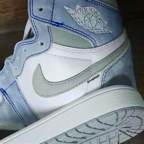 The Air Jordan 1 Dresses Up In “hyper Royal” For Spring 2021 Laptrinhx News