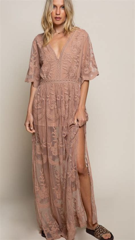 Bohemian Style Lace Maxi Dress Una Guía De Inmersión De Skaira I Fashion Dresses For Photo