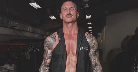 Photo Randy Orton Spotted With A New Look