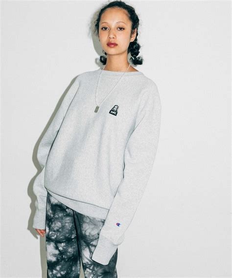 X Girl（エックスガール）の「x Girl × Champion Reverse Weave Crew Neck Sweat（スウェット