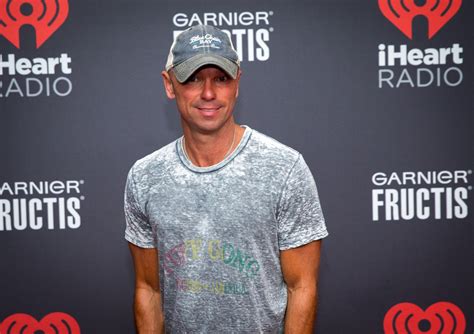 Is Kenny Chesney Married With Kids? Inside His Family Life