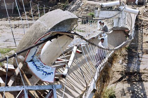 France Monde Les Pires Effondrements De Ponts Depuis Ans Travers