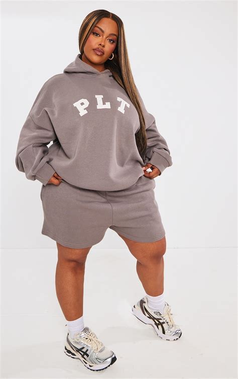 Plt Plus Charcoal Logo Oversized Sweat Shorts Plus Size Prettylittlething Usa