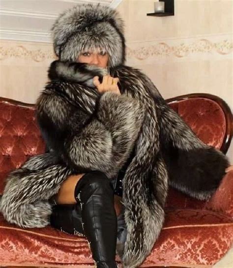 Pin By Mark George On Furcoats Girls Fur Coat Fur Coats Women Fur