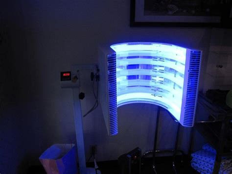 Blu U Blue Light Photodynamic Therapy Illuminator Model 4170 Shelly