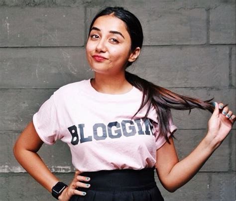 Top 10 Female Youtubers In India 2018 Starsunfolded