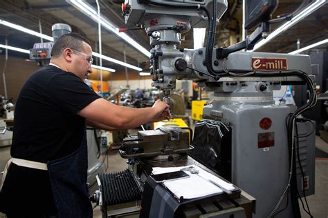 Operation Of Milling Machine Engineering Learner