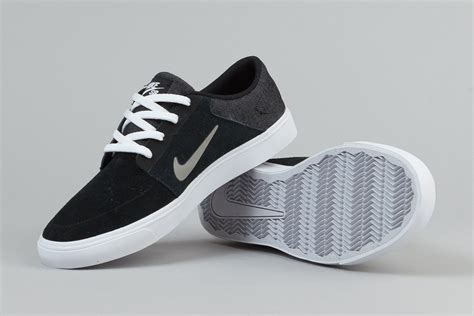 Nike SB Portmore “Medium Grey” | SBD