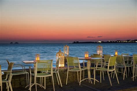 Ivy Café - More Greece - More Greece