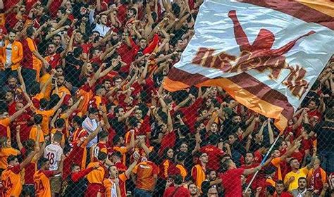 ultrAslan Burak Elmas ı Bir Kez Daha İstifaya Davet Etti