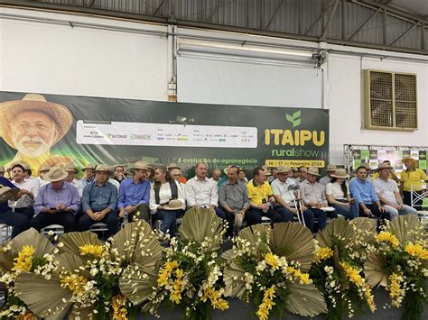 VÍDEO confira como foi o primeiro dia de feira da Itaipu Rural Show