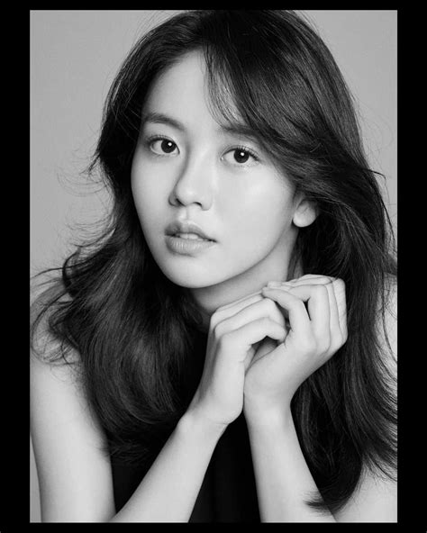 キム・ソヒョンさんのインスタグラム写真 キム・ソヒョンinstagram「🤍🖤」1月7日 19時15分 Wowkimsohyun