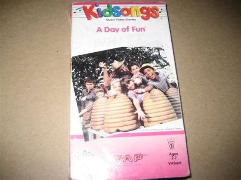 KIDSONGS A DAY At Camp (VHS, 1990) Brand New SEALED, 40% OFF