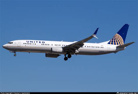 N69839 United Airlines Boeing 737 924ER WL Photo By Nicolas C