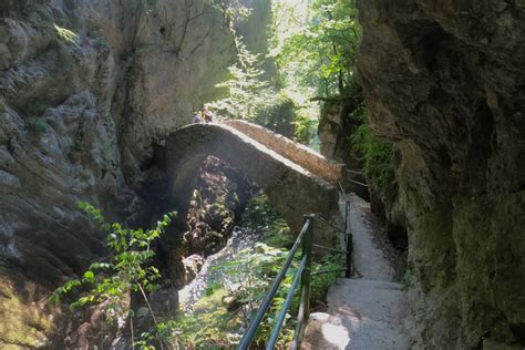 Suisse Gorges De L Areuse Pichon Voyageur