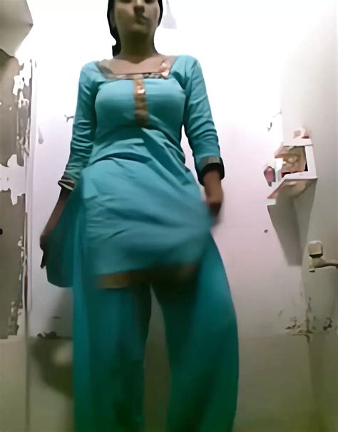 Punjabi Milf Strippt F R Ihren Freund Xhamster