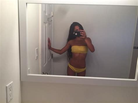 HOT Ribbed Texture Bandeau Bikini Set In YELLOW S ZAFUL