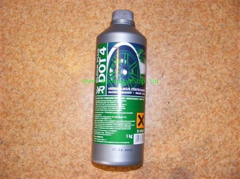FÉKFOLYADÉK DOT4 1L-es, Zsombicar