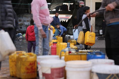 Gazze Nin Kuzeyindeki Cibaliya M Lteci Kamp Nda Susuzluk Had Safhada