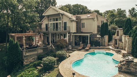 Mount Juliet Homes With Swimming Pools | TN