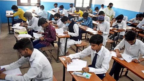 Bihar Board Exam 2024 बिहार बोर्ड परीक्षार्थियों को बड़ा झटका 66 हजार नहीं दे पाएंगे Board