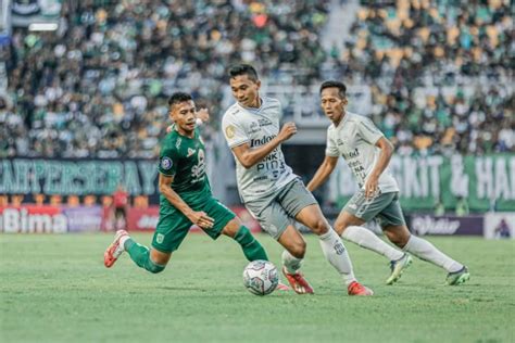 Photo Gallery Galeri Pertandingan Persebaya Vs Bali United Bri Liga