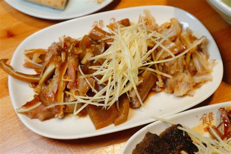 【善導寺美食】雙月食品社 濟南店｜遵循古法、細火慢熬、好喝到舔碗～值得妳一滴不剩的湯品「療癒湯品」 💕小美很愛嚐💕