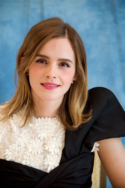 Emma Watson at Beauty and the Beast Press Conference in Beverly Hills ...