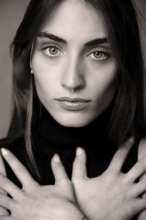 Maya Juzaphoto