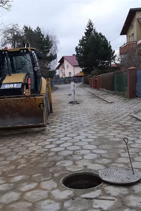 Zako Czono Bezwykopow Modernizacj Sieci Kanalizacyjnej W D Bicy