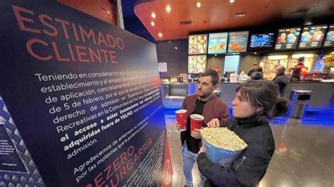 Leioa Insta A Yelmo Cines De Artea A Retirar Su Norma Sobre La Comida Y