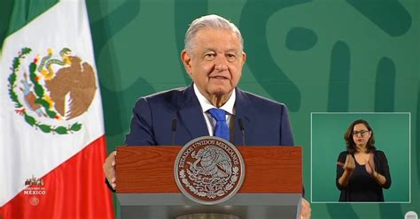 Amlo Presenta Colección “21 Para El 21” De Reedición De Libros