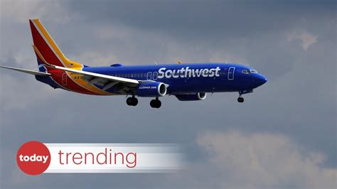 Southwest Airlines Pilot Tells Off Passenger For AirDropping Naked