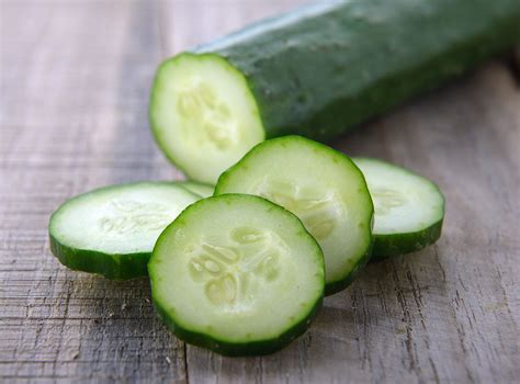 Sweet Success Hybrid Burpless Cucumber Seeds – Hometown Seeds