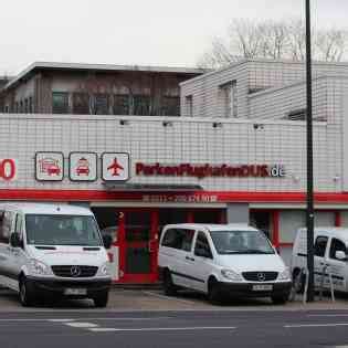 Parken Flughafen Düsseldorf // parkplatzboerse.de