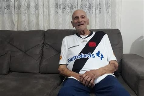 Torcedor centenário verá o Vasco jogar no DF como presente do 100